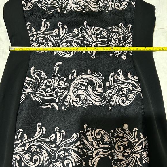 Suzy Shier black and white damask sleeveless dress. - Picture 7 of 9